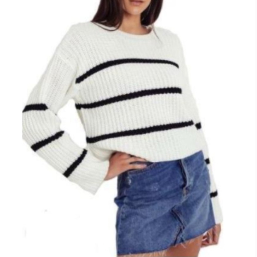 Dee Elly White Black Striped Knit Crew Neck Long Sleeve Sweater S